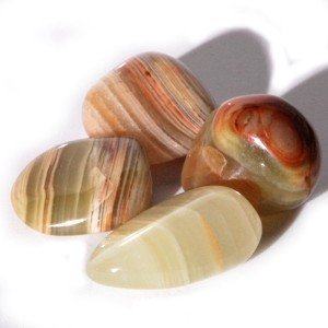 Onyx proprietăți magice de minerale din marmură albă, neagră și verde (magic) proprietăți magice Onyx de minerale din marmură albă, neagră și verde