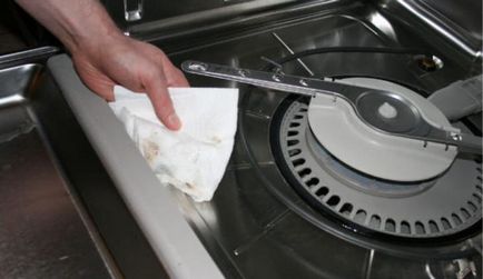 Curățarea mașinii de spălat vase de capital 7 trepte