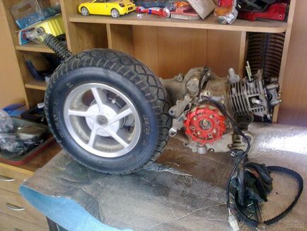 China bate, sau de tuning scuter chinezesc (China) China bate, sau tuning scuter chinezesc