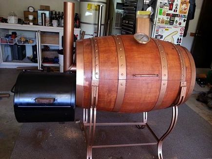 Smokehouse din butoiul cu mâinile pe instrucțiunile de fabricație și diagrame (afumătoare) Smokehouse din butoiul cu mâinile pe instrucțiunile de fabricație și diagrame