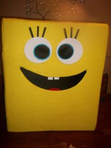 Suit SpongeBob (Sponge Bob) cu mâinile, podelkino