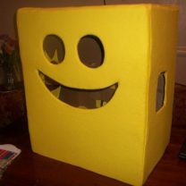 Suit SpongeBob (Sponge Bob) cu mâinile, podelkino