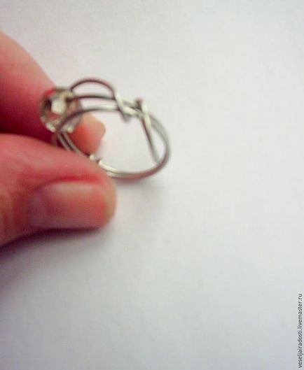 Ușor în fiecare sens al inelului de sârmă de aluminiu și mărgele
