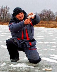Pescuitul de pește alb, în ​​luna februarie, din cauza obiceiurilor sale în sfârșitul iernii