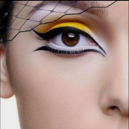 Make-up pentru ochi cu colțuri cazute caracteristici sfaturi