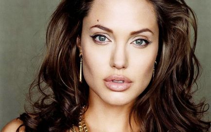 Machiaj ca Angelina Jolie în fotografii și videoclipuri