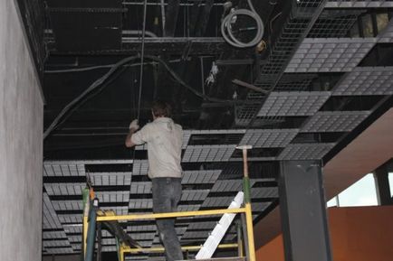 instrucțiuni cu privire la modul de tavan suspendate pentru a face sistemul de rețea cu propriile lor mâini, clipuri video și fotografii