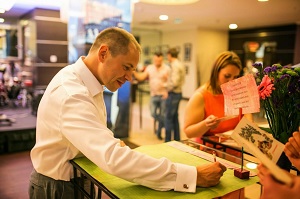 Noi concursuri distractive pentru oaspeții de la masa la o nuntă fără Toastmaster