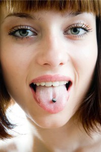 Tongue argumente pro și contra piercing
