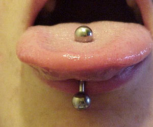Tongue argumente pro și contra piercing