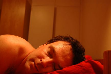 De ce sunt oameni gemand în cauzele sale de somn si tratament katafrenii gemete în somn