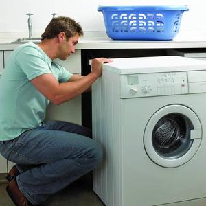 Conectați mașina de spălat cu propriile sale mâini recomandările și scoate în evidență