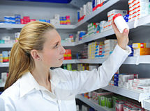 Instrucțiuni detaliate în cazul în care și cum să deschidă o farmacie de la zero