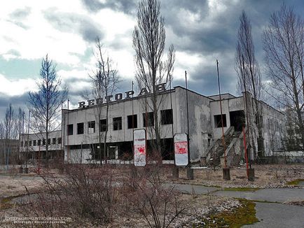 Mergând pe zona Cernobâl (80 Vlaskin Pripyat) O excursie la zona Cernobâl