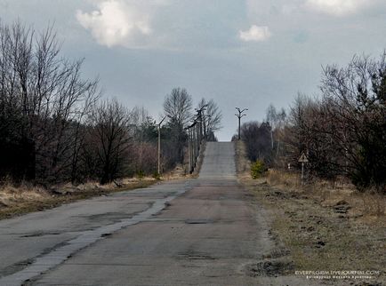 Mergând pe zona Cernobâl (80 Vlaskin Pripyat) O excursie la zona Cernobâl