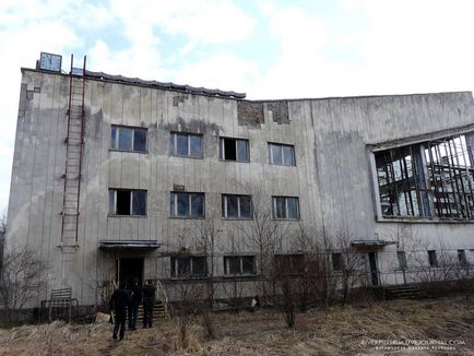 Mergând pe zona Cernobâl (80 Vlaskin) O excursie la zona Cernobâl