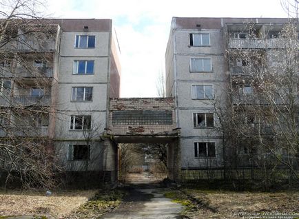 Mergând pe zona Cernobâl (80 Vlaskin Pripyat) O excursie la zona Cernobâl