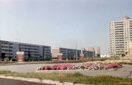 Mergând pe zona Cernobâl (80 Vlaskin Pripyat) O excursie la zona Cernobâl