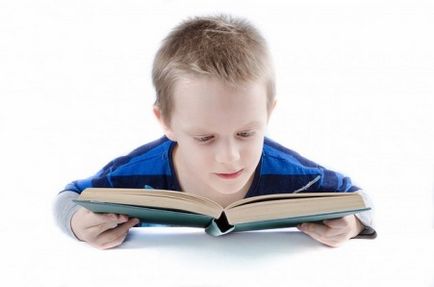 Sfaturi utile despre cum să învețe rapid un copil să citească de silabe la școală