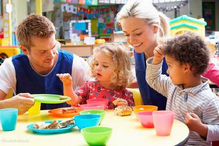 Instrucțiuni pas cu pas cu privire la modul de a crea un meniu pentru săptămâna pentru întreaga familie, familia și mama