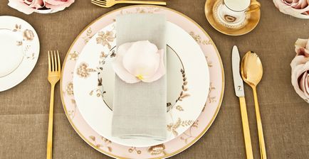 Reguli de setare de masă pentru micul dejun, prânz, cină, vacanță, ziua de naștere și nuntă, moderne,