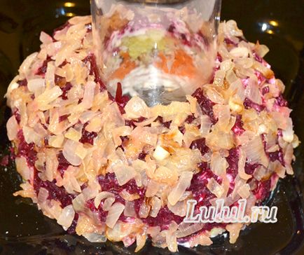 Salata festiv „granat brățară“ cu pui și nuci cu un pas cu pas fotografii rețetă