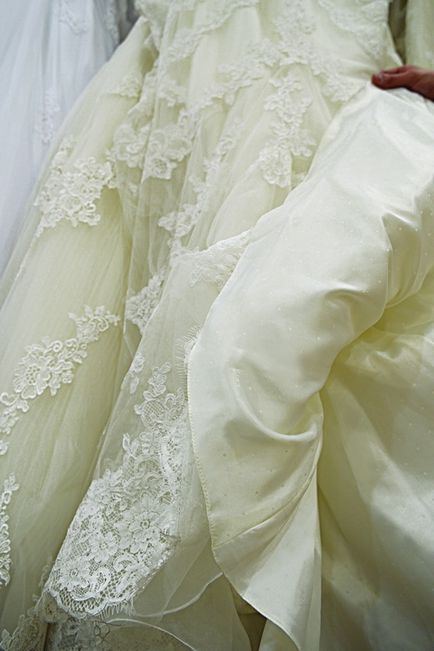 Pronovias rochie, cum să distingă originalul de un fals