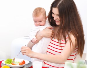 Dieta mamei care alăptează a unui nou-născut Sfat lunii