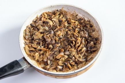 Rețete cu ciuperci ciuperci julienne și pui place să gătească zhuleny în cuptor și în tigaie