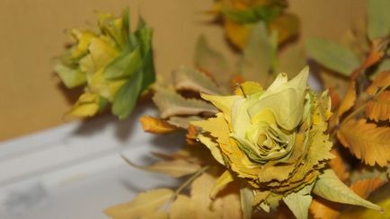 Trandafiri din frunze de arțar, artiști țară