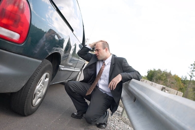 Pedeapsa cu, reținerea sau sechestrarea care așteaptă ca șoferul să scape de accident