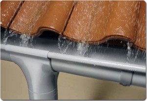 Prune acoperiș cost, instalare și instalarea de drenuri cu propriile lor mâini