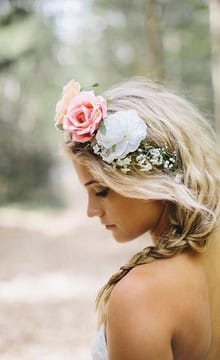 Coafuri pentru o coroană de flori și opțiuni foto