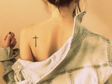 Crucea tatuaj - ceea ce înseamnă schițe tatuaj și fotografii