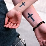 Tatuaj Cross 5 specii, 15 valori, 80 din cele mai bune fotografii și schițe