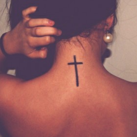 sensul tatuaj Crucea - sensul unui simbol pentru fete si baieti