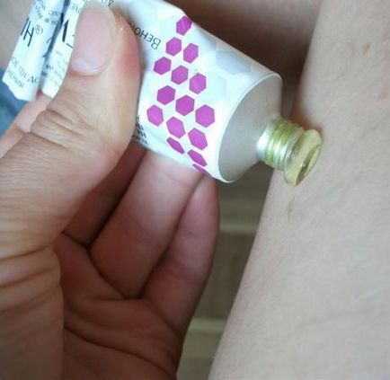 Troxevasin Unguent - instrucțiuni de utilizare, precum și caracteristicile sale de bază (cerere) Troksevazin unguent - instrucțiuni de utilizare, și principalele sale caracteristici