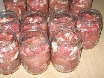 Carne presata de porc la domiciliu - pas cu pas rețete