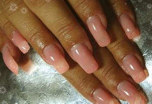 Consolidarea unghiilor biogel sau shellac (cuie) Consolidarea poloneză sau shellac Biogel