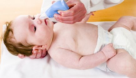 muci verde într-un copil de 3 motive principale și 8 tratamente la sugari și nou-născut