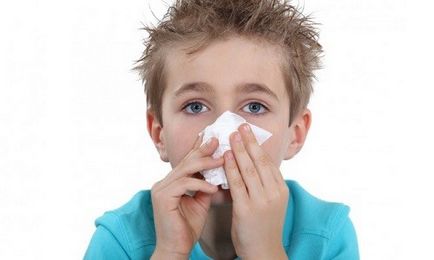 Cum să se spele nasul copilului cu o răceală