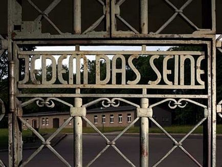 Ceea ce este scris pe porțile de la Buchenwald