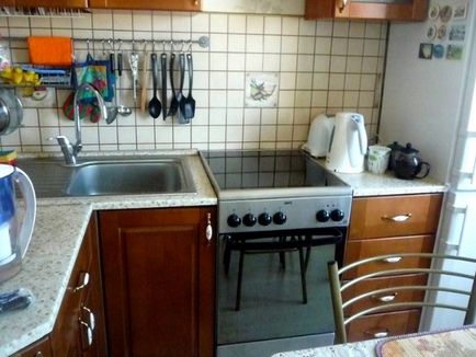 Proiectare pentru o mică bucătărie într-un apartament cu cinci etaje (bucatarie) Proiectare pentru o mică bucătărie în Hrușciov