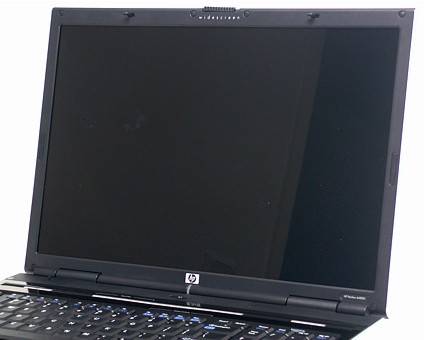 Notebook HP Pavilion dv8000z multimedia cu un 17 - ecran