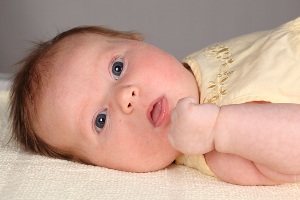 Sughitul în cauze nou-născuți și tratament