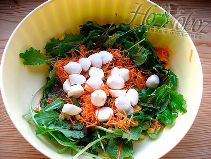 Salata italiana cu rosii uscate la soare - fotografie reteta hozoboz - știm totul despre produsele alimentare