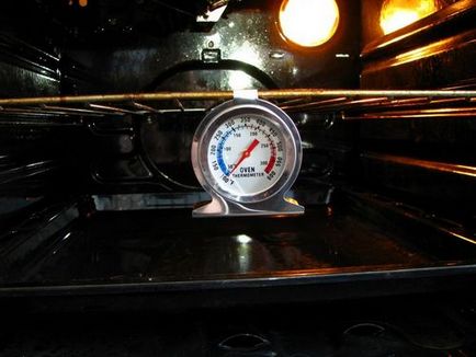 Cum se determina temperatura în cuptor, fără termometru