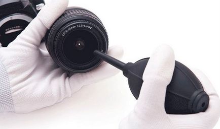 Cum pentru a curăța camera de lentile reflex în casă