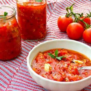 Cum să se pregătească sos de tomate