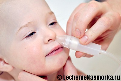 Cum să se spele nasul copilului cu o răceală la domiciliu